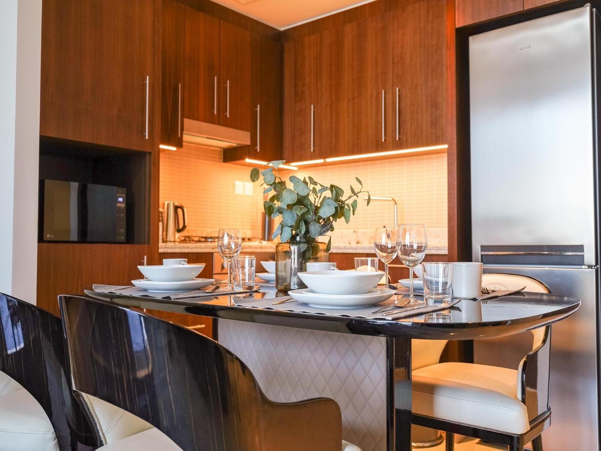 Luxurious Stylish Apartments Across Dubai Mall Burj Khalifa City Views Екстер'єр фото